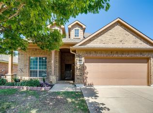 8209 Deer Bluff Ln, Fort Worth, TX 76179