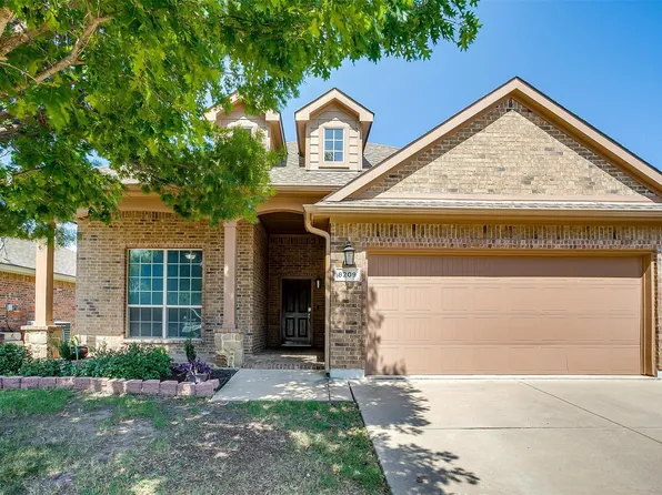 8209 Deer Bluff Ln, Fort Worth, TX 76179