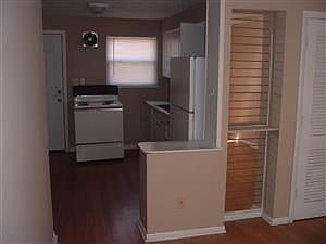 2nd image of 4710 Hilton Ave APT A