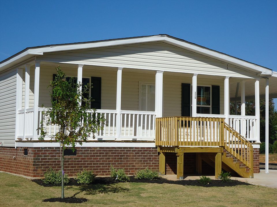 1st image of 332 Crooked Pine Dr #332