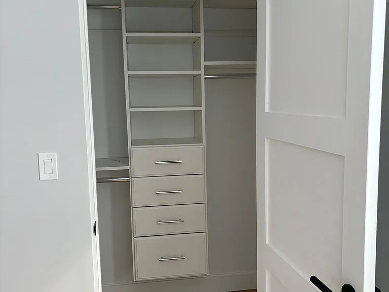 214 Center St — Photo 18