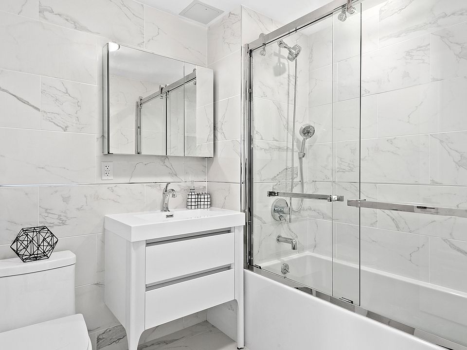 1st image of 2006 Avenue V APT 6E