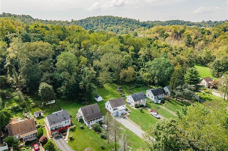 2930 Sebolt Rd, South Park, PA 15129 Zillow