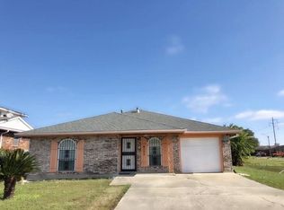 4811 Charmes Ct, New Orleans, LA 70129