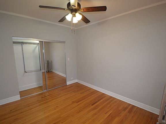 4th image of 4405 N Rockwell St