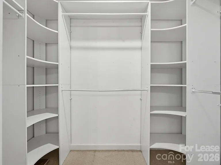 9437 Fairmead Dr — Photo 15