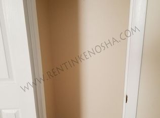 8421 22nd Ave, Kenosha, WI 53143