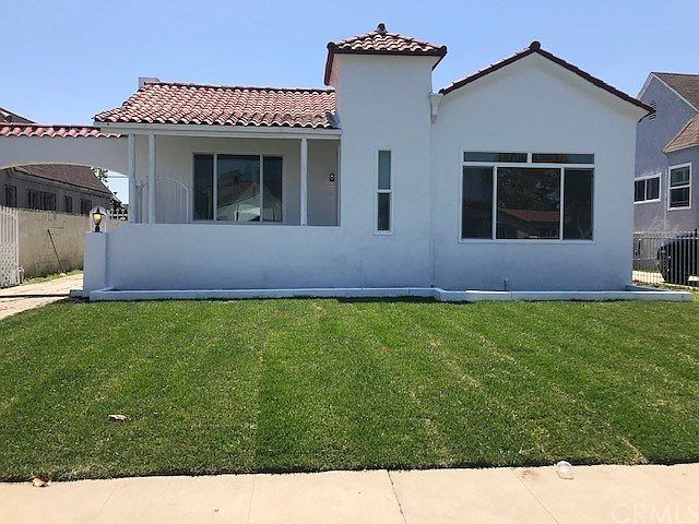 1st image of 1832 W 78th Pl