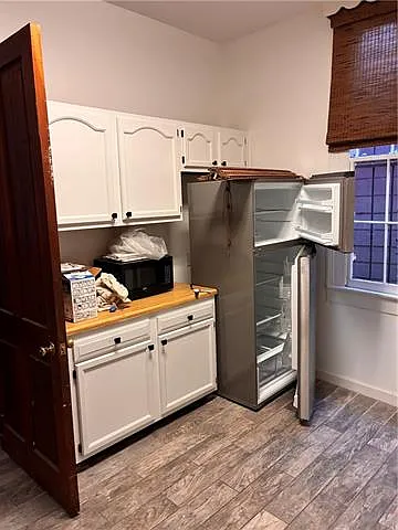 1472 N Claiborne Ave — Photo 8