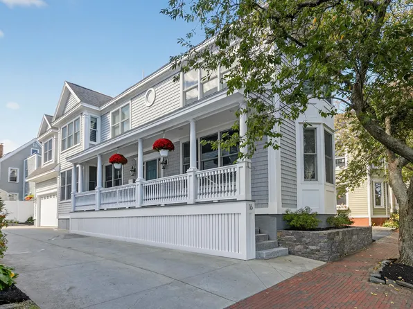 16 Morning Street, Portland, ME 04101