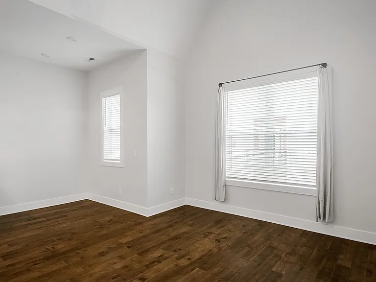 700 James Ave #19 — Photo 6