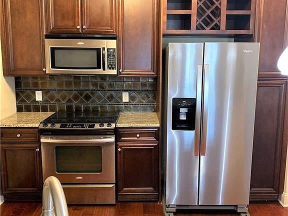 5th image of 901 Abernathy Rd APT 6180