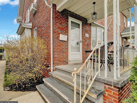 3rd image of 641 Haig Blvd