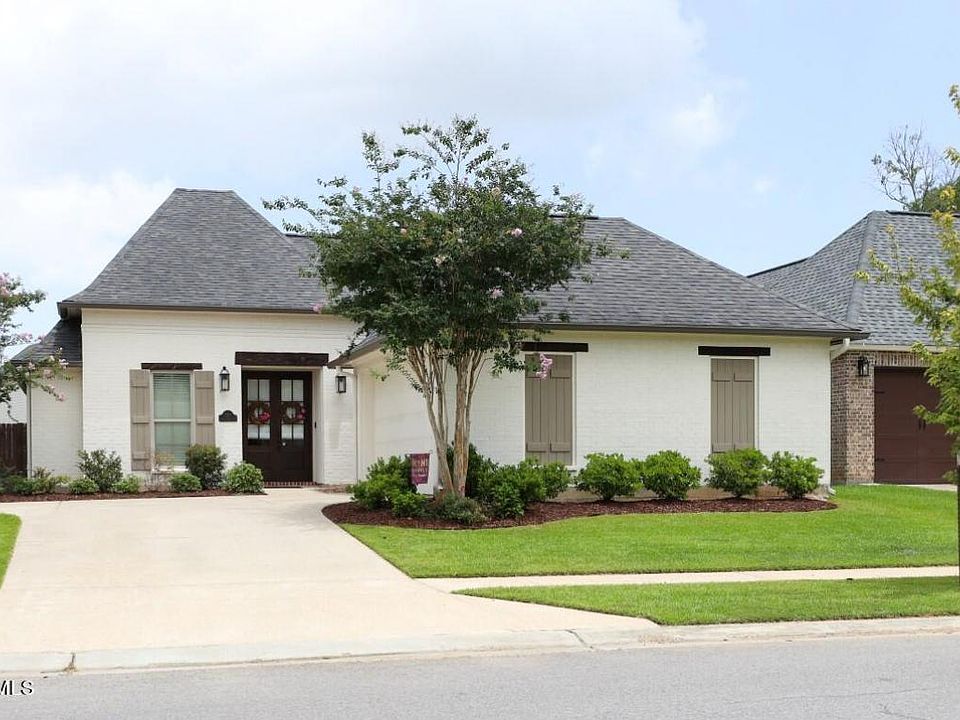 1st image of 203 Narrow Way Dr