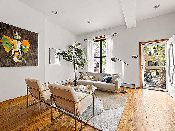 2nd image of 366A Monroe St #1