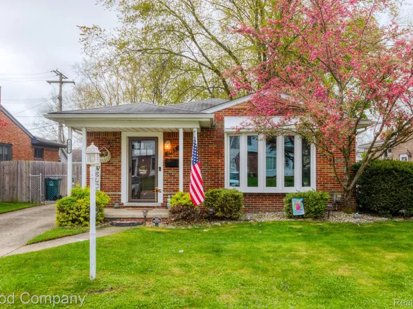 1955 Catalpa Dr, Berkley, MI 48072