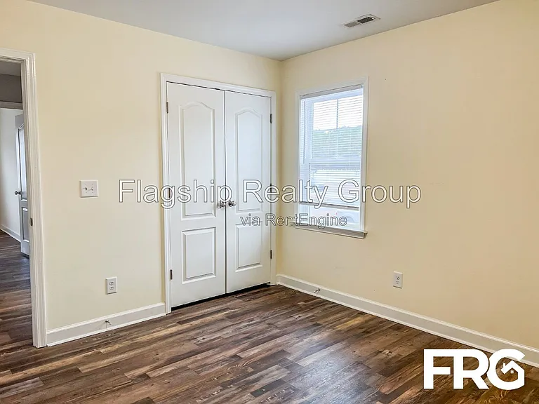 491 Fallingbrook Dr — Photo 33