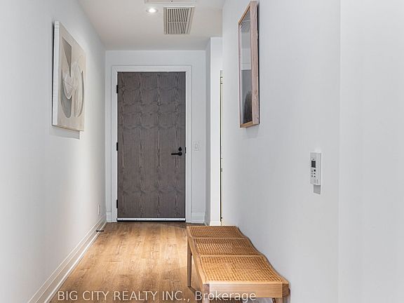 3rd image of 36 Brentcliffe Rd #315