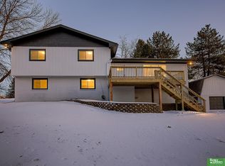 19150 Bennington Rd, Bennington, NE 68007