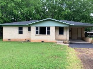 1221 Webb St, Daingerfield, TX 75638