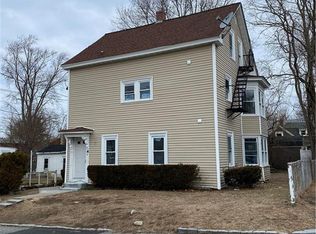 13 Knowlton St, Riverside, RI 02915