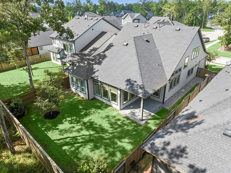 311 Pilazzo St — Photo 39