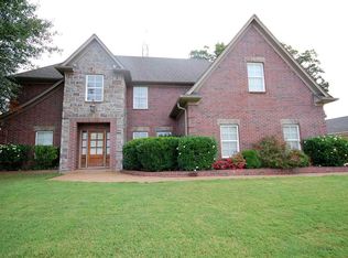 1034 Woodland Ridge Dr, Cordova, TN 38018