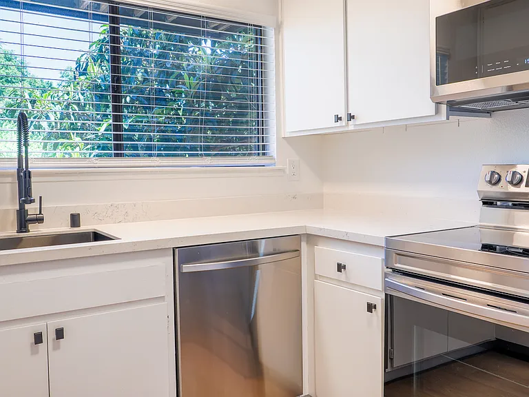 1807 Novato Blvd #G — Photo 9