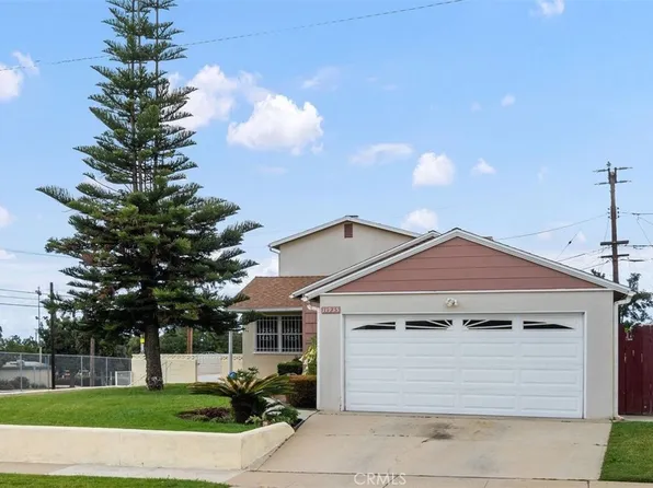 11935 Cimarron Ave, Hawthorne, CA 90250