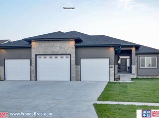 1424 N 102nd St, Lincoln, NE 68527