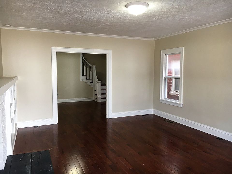 1st image of 469-471 E Hudson St #469