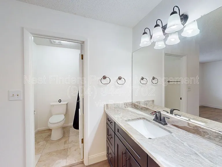 111 Lobelia Rd — Photo 8