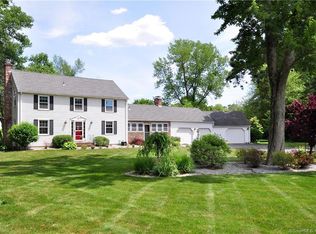 20 Colonial Dr, Somers, CT 06071