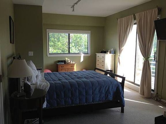 5th image of 2520 N Lincoln Ave #402