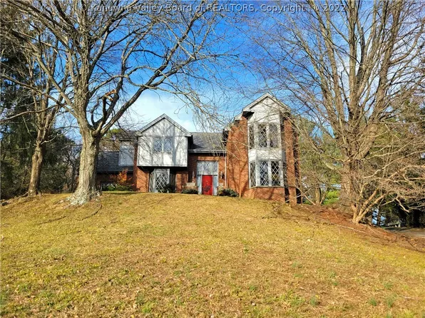 114 McDavid Ln, Charleston, WV 25311