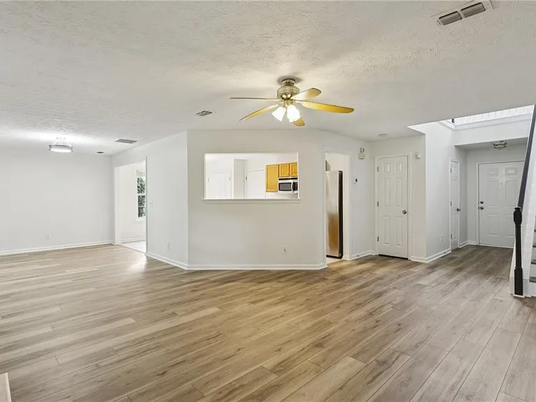 208 Carrington Way — Photo 9