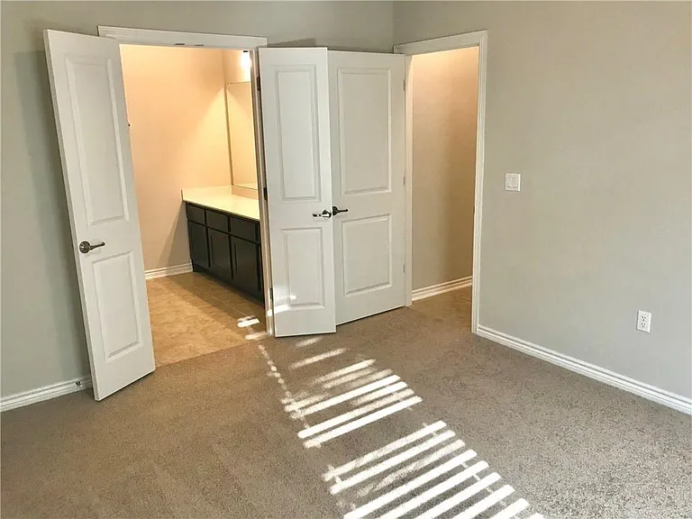 9008 Gage Dr — Photo 9