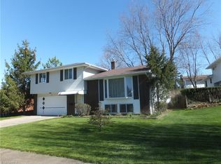 37 Brune Dr, Bedford, OH