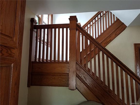 3rd image of 410 Huntington Ave