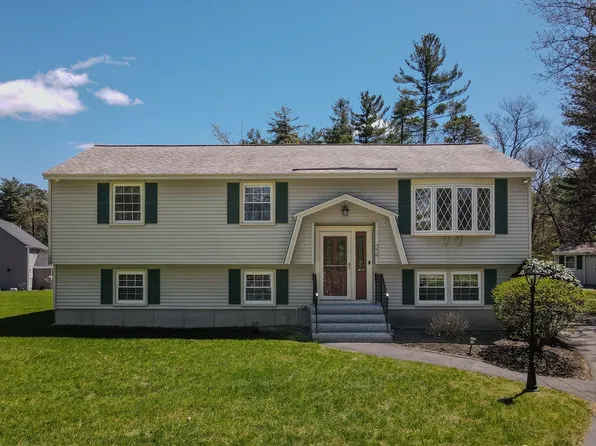 24 Worden Rd, Tyngsboro, MA 01879