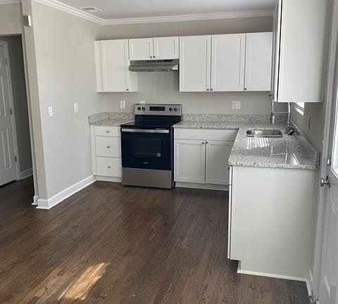 4th image of 1120 Dogwood Ln