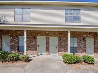 818 Meadow Bend Dr APT F, Baton Rouge, LA 70820