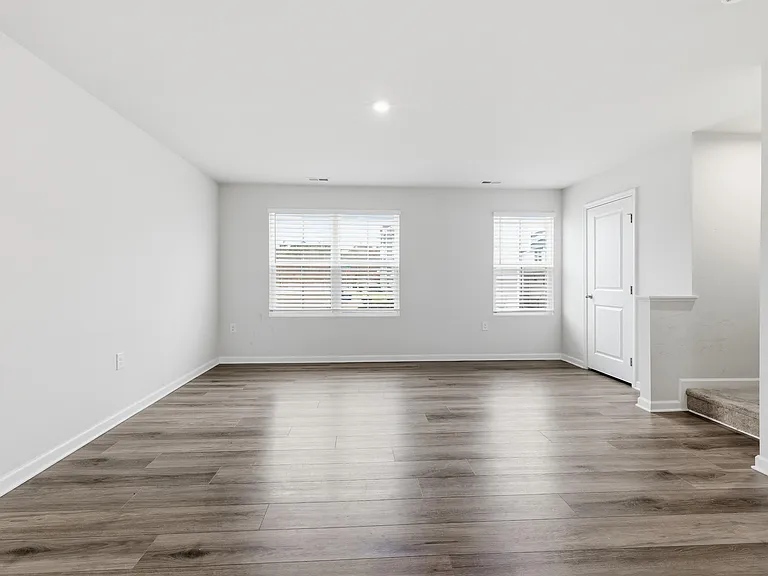 1104 Brimstone Way — Photo 18