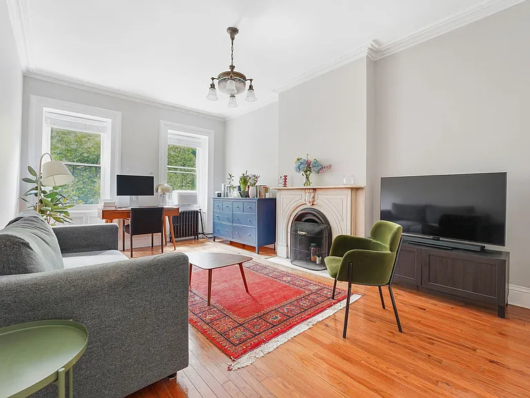 604 Carlton Ave #3 — Photo 2