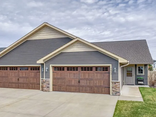 5643 Green Park Dr, Eau Claire, WI 54703