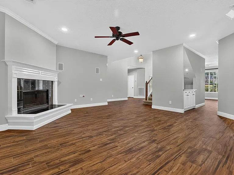 108 Oak Creek Ln — Photo 14