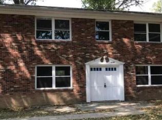 6107 Blevins Gap Rd, Louisville, KY 40272