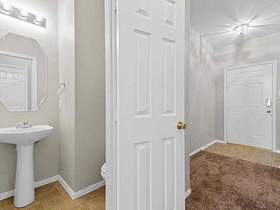 4th image of 11757 Cottontail Dr