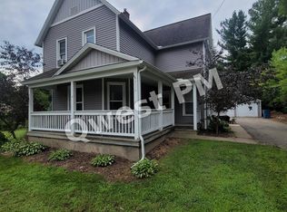 714 Four Mile Rd NW #1, Comstock Park, MI 49321