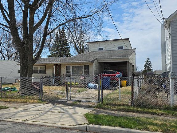 2nd image of 524 N Coles Ave